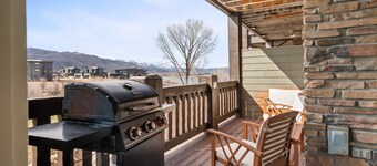Lakeside Escape LS36A 1 BR | Ski |Game Rm |Hot Tub