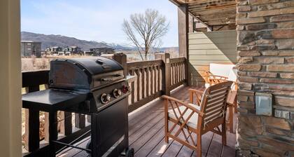 Lakeside Escape LS36A 1 BR | Ski |Game Rm |Hot Tub
