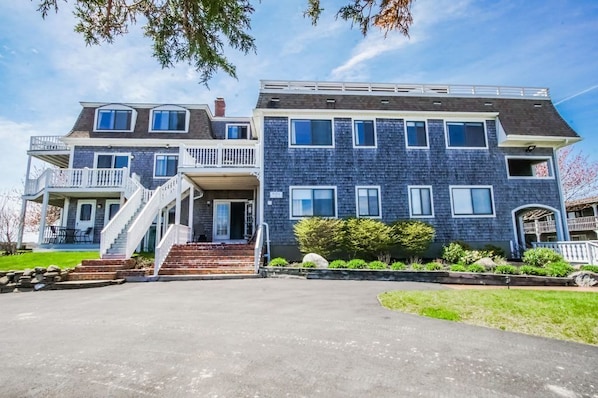 Front of property - Neptune House (Block Island)