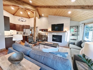 Smart TV, fireplace, DVD player, books