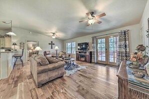 TV, fireplace, DVD player, table tennis