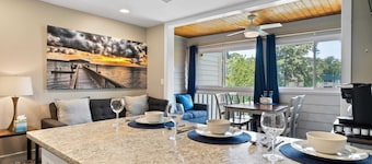 Beautiful Condo TheSpa Resort w/Indoor Outdoor Pools Hot Tub Tennis Water Front!