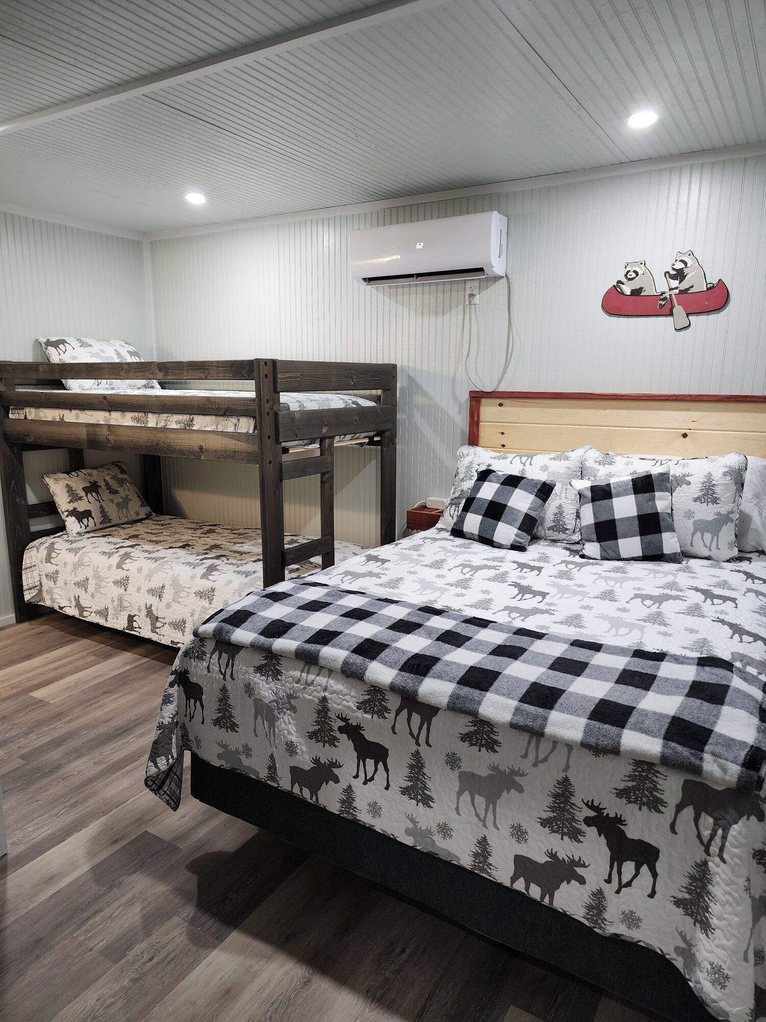 2 Schlafzimmer, Bügeleisen/Bügelbrett, kostenloses WLAN, Bettwäsche