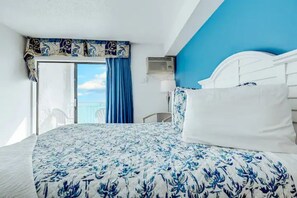 1 bedroom, iron/ironing board, free WiFi, bed sheets - Ocean front comfy condo w/kitchen, sleeps 4 (Myrtle Beach)