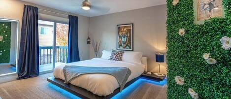 4 bedrooms, desk, iron/ironing board, travel crib