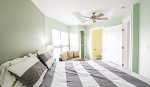 2 bedrooms, iron/ironing board, WiFi, bed sheets