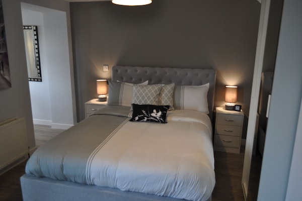 Apartment, 1 Bedroom (Church Street) | Iron/ironing board, bed sheets