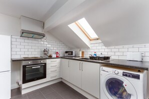 Suite, 1 Bedroom (Sorcerer)