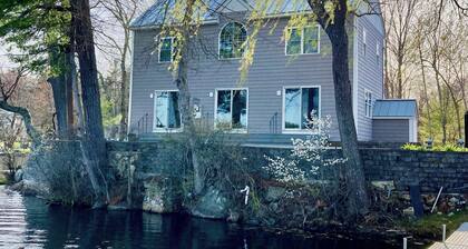 Fabulous Lake house with spectacular views