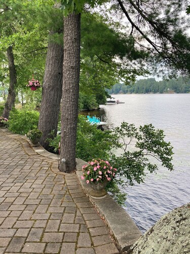 Fabulous Lake house with spectacular views