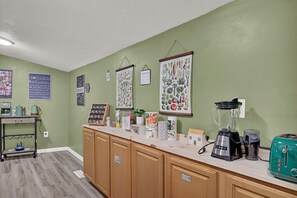 Interior - Cozy Cabin with Chill Vibes & Modern Conveniences (Hedgesville)