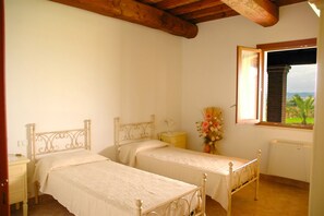 2 quartos, Wi-Fi de cortesia, roupa de cama