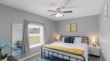 4 bedrooms, iron/ironing board, free WiFi, bed sheets