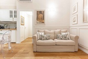 TV - Hostmate - Milano - Ticinese (Milano)