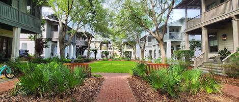 Enceinte de lâhĂ©bergement