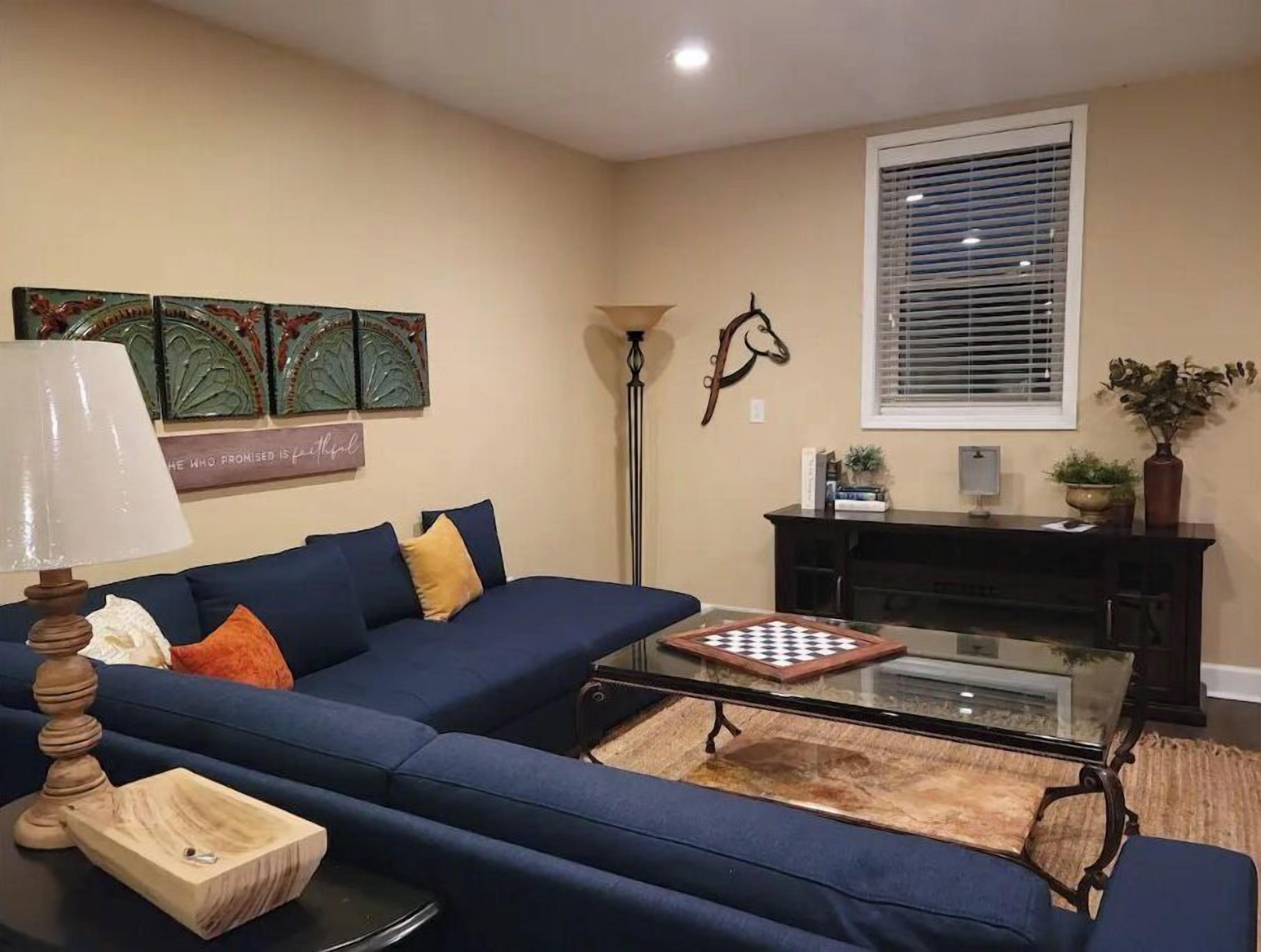 Smart TV, fireplace, DVD player, table football