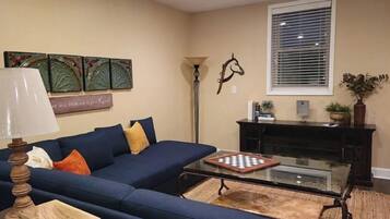 Smart TV, fireplace, DVD player, table football