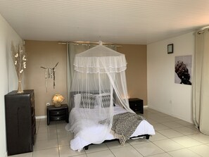 4 Schlafzimmer, Schreibtisch, kostenloses WLAN