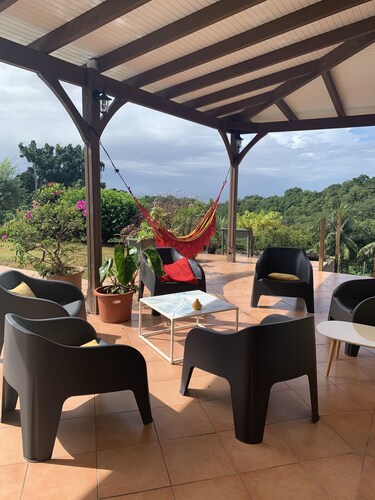 Bienvenue à casa fall , grande villa familiale en forêt tropicale. Enjoyyyyy !!!