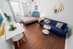 Studio Superior - flera sängar - pentry | Bäddmadrasser, strykjärn/strykbräda, gratis wi-fi och sängkläder