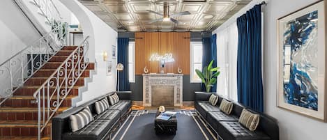 Sala de estar en el lobby