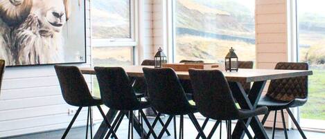 تناول الطعام