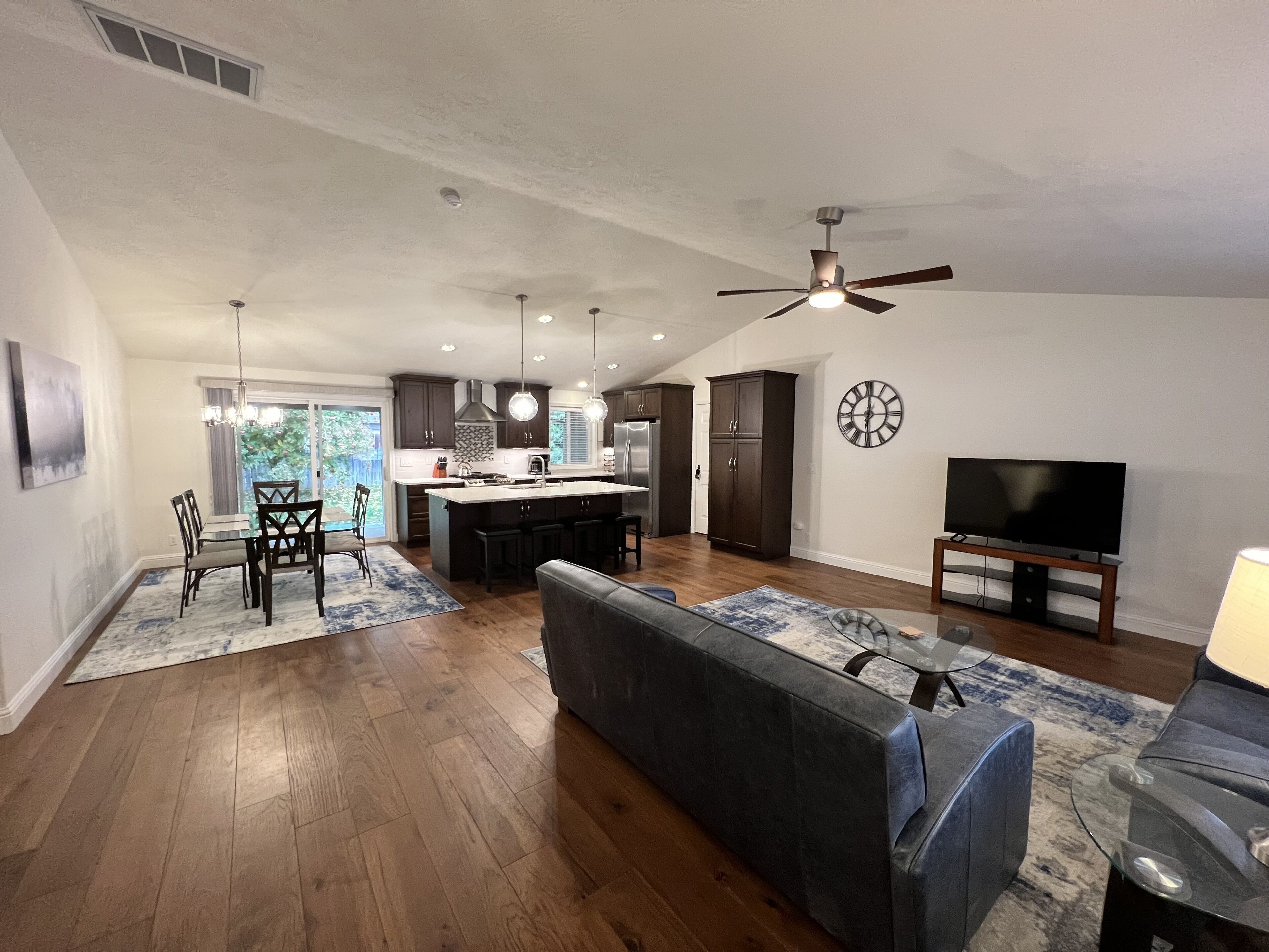 West Meridian Fully Furnished 4 Bedrooms