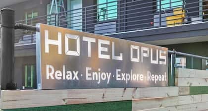 Hotel Opus Bronx