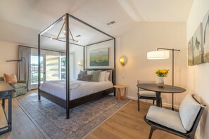 Frette Italian sheets, premium bedding, pillowtop beds - The Ruse (Healdsburg)