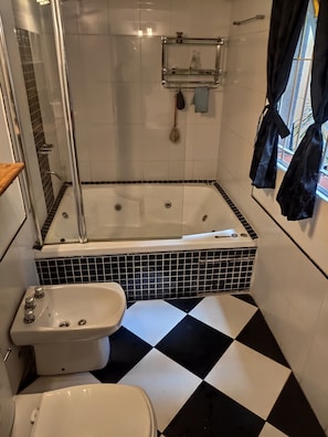 Douche, bidet