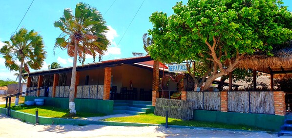 Bagian depan properti