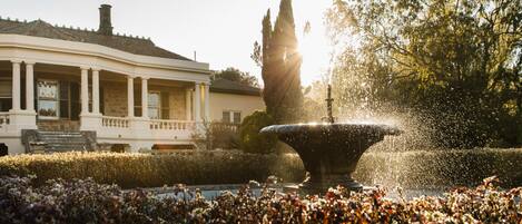 Fachada de la propiedad