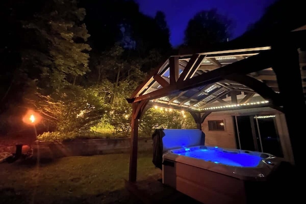 Bain à remous extérieur