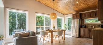 Chalet Ohana - Intimate forest and spa - Pets welcome!