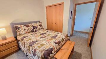 4 chambres, bureau, fer et planche à repasser, Wi-Fi gratuit