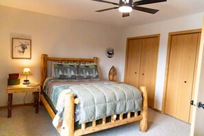 20 bedrooms, desk, iron/ironing board, free WiFi