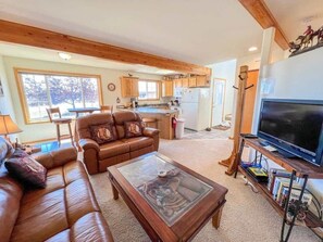 Smart-TV, DVD-Player, Arbeitsbereiche