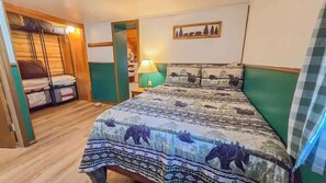 2 Schlafzimmer, Bügeleisen/Bügelbrett, kostenloses WLAN, Bettwäsche