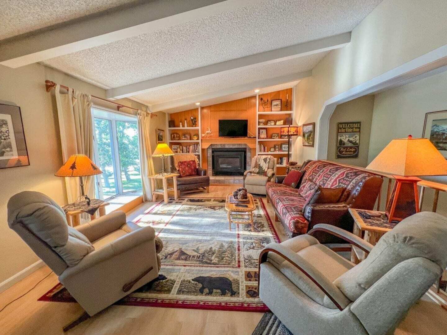 TV, fireplace, DVD player, table tennis