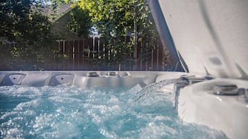 室外 SPA 浴池