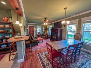 Smart TV, fireplace, DVD player, books