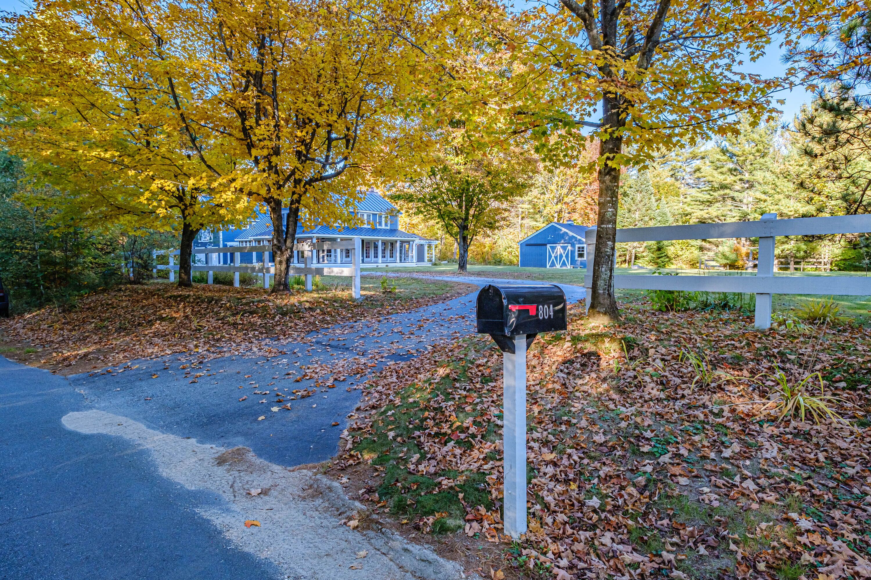 Classic farmhouse with modern amenities; close to White Mountain National Forest