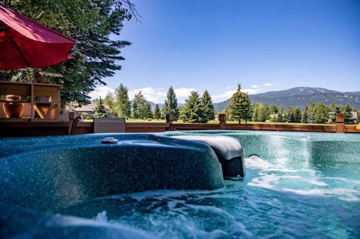 Bain à remous extérieur