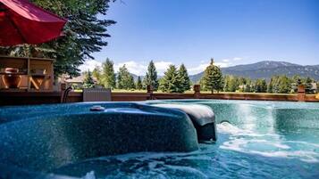 Bain à remous extérieur