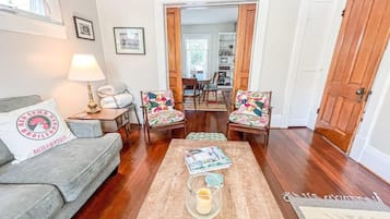 Smart TV, DVD player, offices