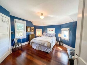 3 bedrooms, iron/ironing board, travel cot, free WiFi