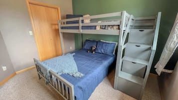 3 dormitorios, escritorio, tabla de planchar con plancha y wifi gratis