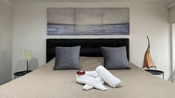 1 chambre, fer et planche à repasser, lit parapluie, Wi-Fi