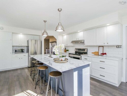 Cozy & Spacious 2BR home in a quiet neighborhood near shopping center