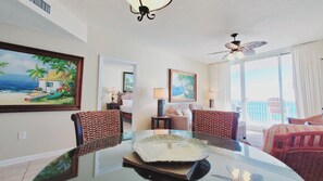 Dining - Bristol 1002 Beach Club-Direct Gulf View-Right On The Beach-Pool/Hot Tub-WiFi! (Gulf Shores)